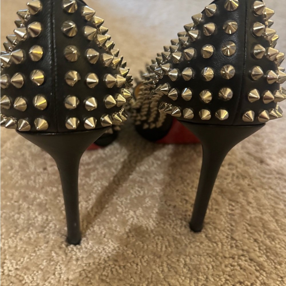 Christian Louboutin black with silver spikes size 39.5 - Picture 4 of 7